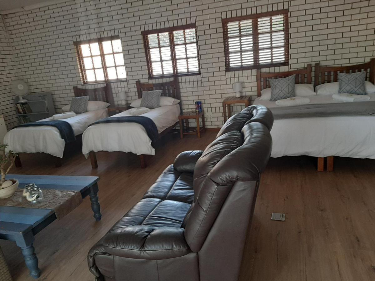 25 On Catherine Pretoria-Noord Exteriör bild